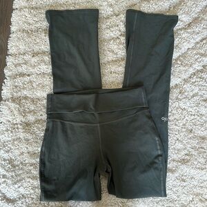 Alo bootcut leggings